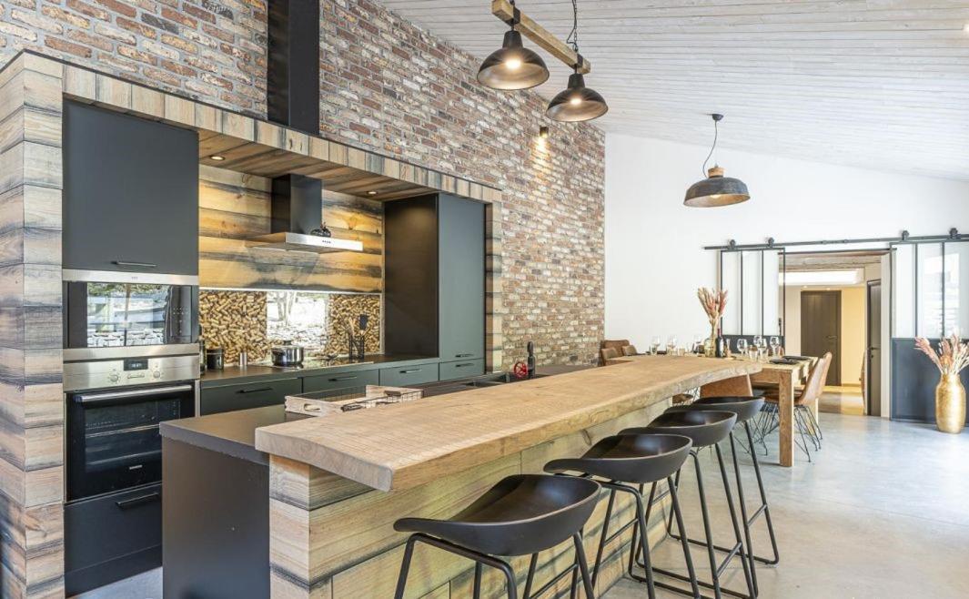 Le Des Platanes Holiday home Spa